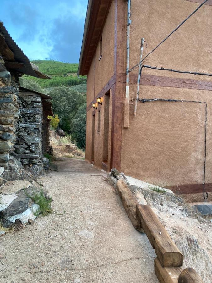 Casas Rurales Prunus Avium Caminomorisco Exterior foto
